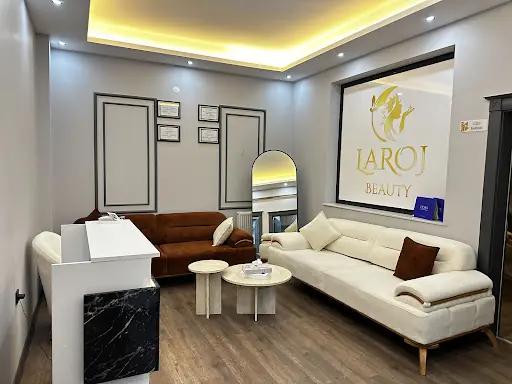 La Roj beauty vs Kuaför