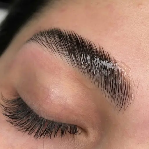 Neda Peyker Beauty – Tırnak / Nail Studio, İstanbul
