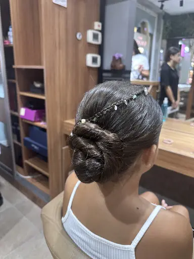 Ender Bozkurt. Hair Design Arenapark AVM