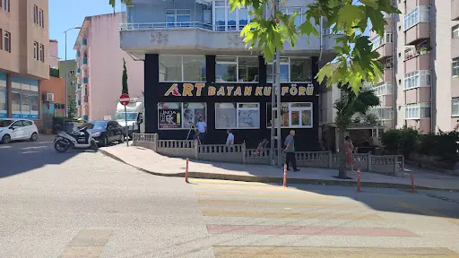 ART KUAFÖR VE GÜZELLİK SALONU 2