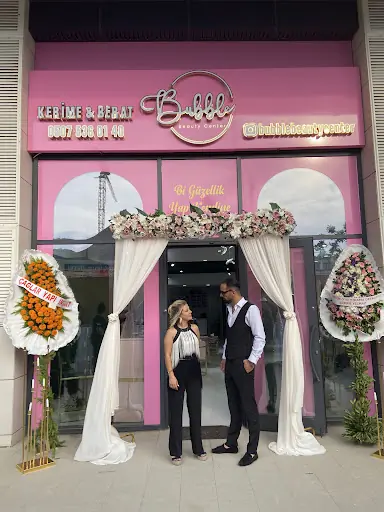 Bubble Beauty Center & Kuaför & Güzellik Merkezi – Tırnak / Nail Studio, İstanbul
