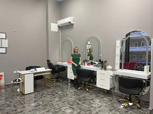Şirin Derebaşı Hair Studio 2