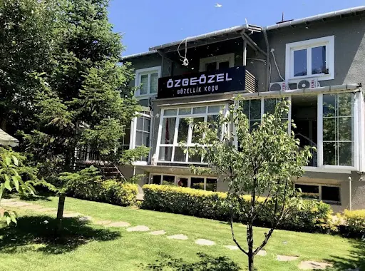 Özge Özel Levent Güzellik Salonu 2