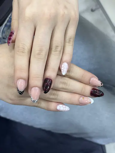 İcone Güzellik Salonu | Lazer Epilasyon | | Bölgesel İncelme | Cilt Bakım | Kalıcı Makyaj | Protez Tırnak | Meridyen Masaj 3