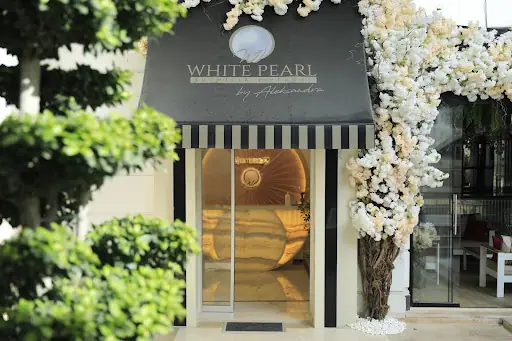 White Pearl Güzellik Merkezi by Alexandra 3