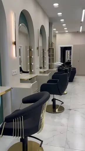 YASEMİN KOÇAK HAIR DESIGN STUDIO 3