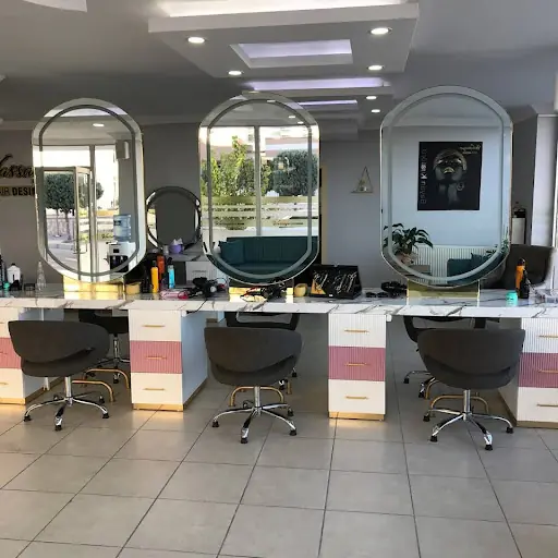 Wassago Hair Design