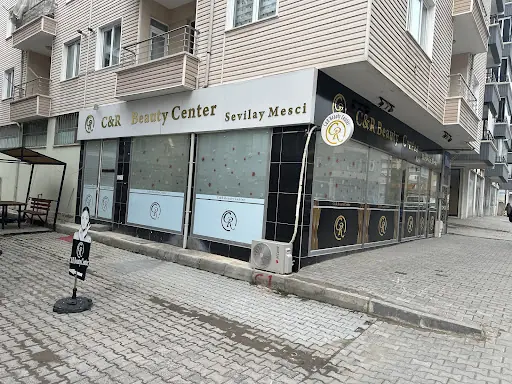 C & R Beauty Center 4