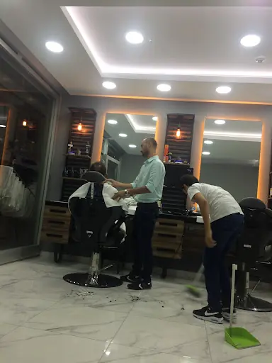 Çınar Bay & Bayan Kuaförü 3