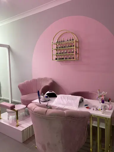 Ünzile’s Beauty MERKEZİMİZ KADINLARA ÖZELDİR