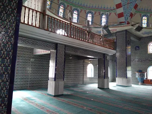 Körfez Merkez Cami