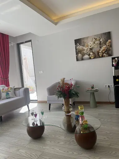 AB PLUS GÜZELLİK MERKEZİ