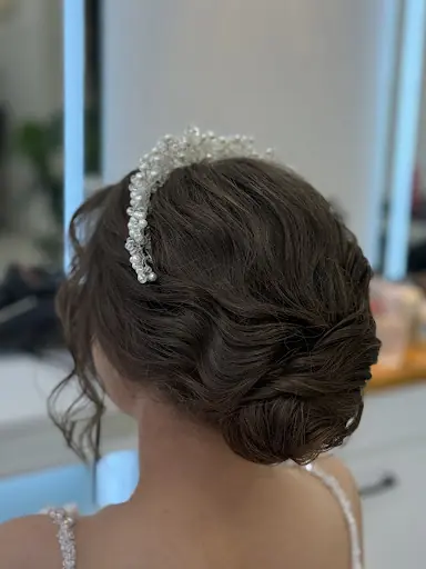 Özge Rakipoğlu Hair - Makeup 2