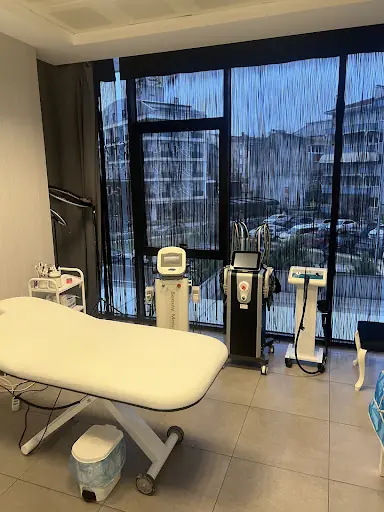 Esra Mısır Güzellik Salonu 4