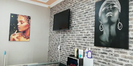 Hilal Bayan Kuaförü 4