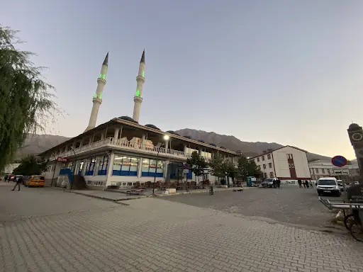 Gevaş Merkez Camii