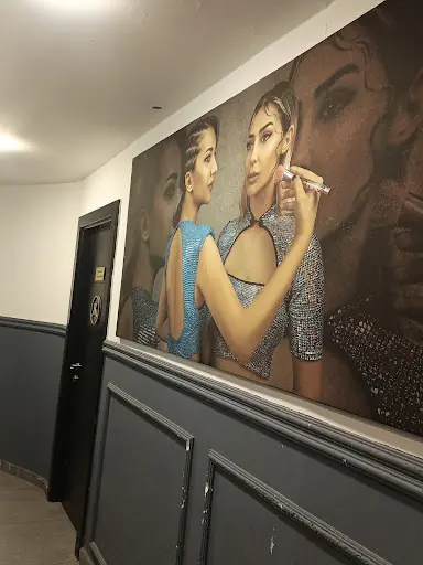 KÜBRA AKATAY BEAUTY & AESTHETIC VIP CENTER 4