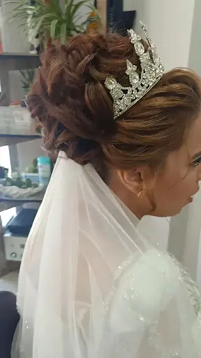 Lora Bayan Kuaförü 3