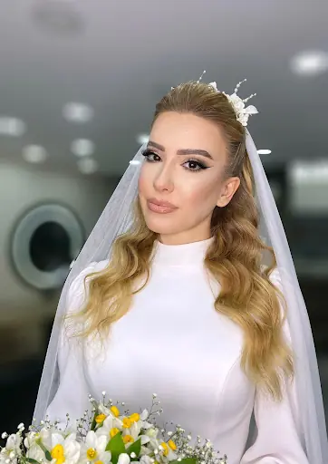 Show bayan kuaförü