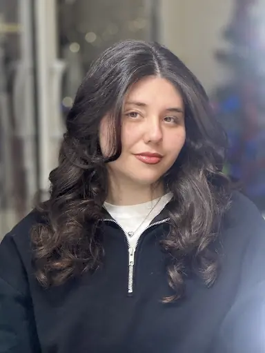 Nora Hairdresser 2
