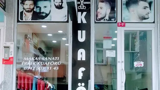 Makas sanatı erkek kuaförü