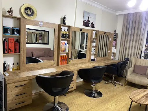 Golden Brush Bayan Kuaförü