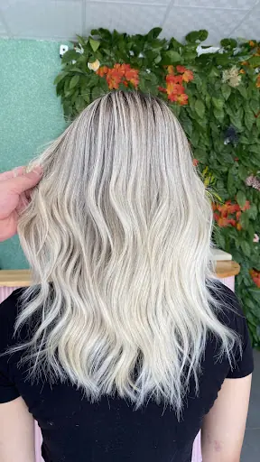 GÜLBAHAR VİP HAİR SALON