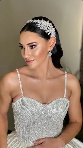 Hüsnü Yüksel Kuaför & Hairdresser & Парикмахер & Friseur