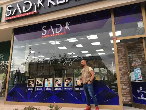 Sadık Kuaför anatomik saç kesimi 4