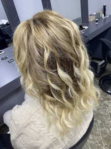 Büşra Arı Kuaför Ve Güzellik Salonu 3