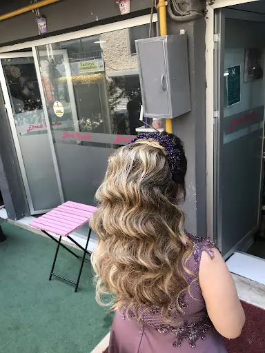 Ebruli Bayan kuaförü 2