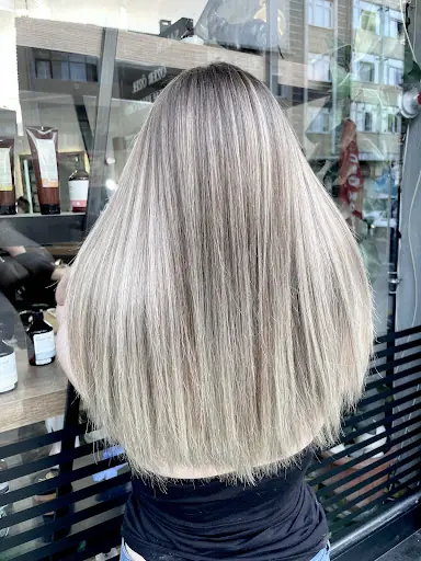 Saloon Özer Özel – Tırnak / Nail Studio, Sancaktepe, İstanbul (4. fotoğraf)