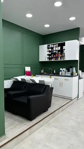 Birsen Aygen Hair Design & Makeup 4