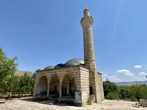 Sungur Bey Camii 2