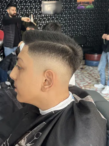 The karadağ kuaför salonu