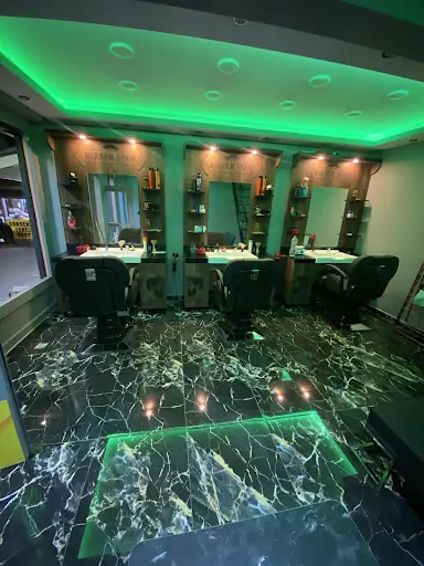Mons Roza Saloon