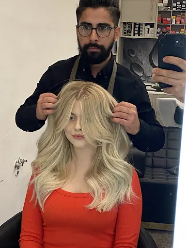 Hair lounge