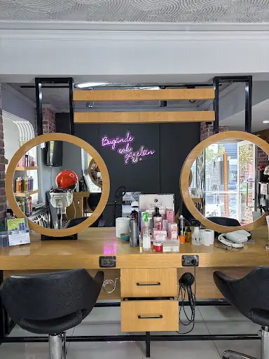 Ayşe Gülcü Hair Make up 3