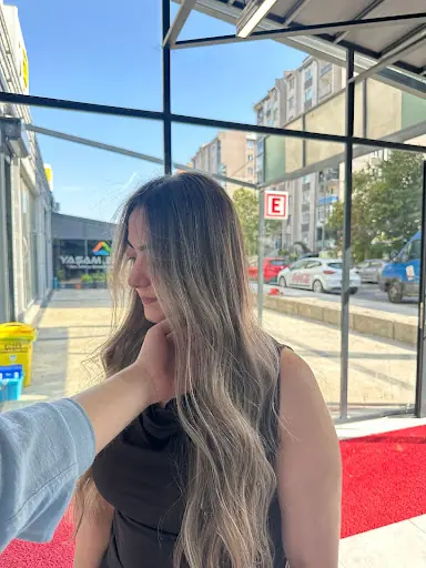 Batuhan Eren Hair Studio Bayan Kuaförü Kurtköy