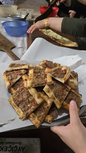 Almus Pide Salonu