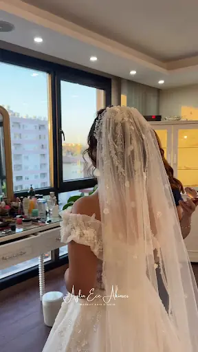 Aylin Ece Akınses Makeup Studio 2