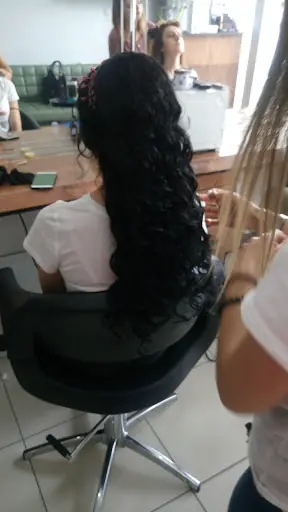 Tülay Bayan Kuaförü 3