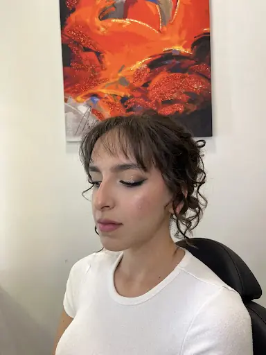 Berfin Kemer Makeup 4