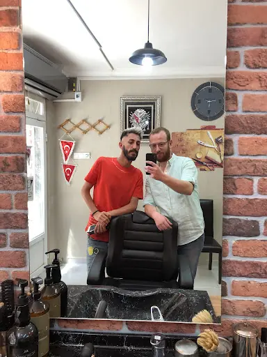 Serhat Serkan Erkek Kuaförü 3