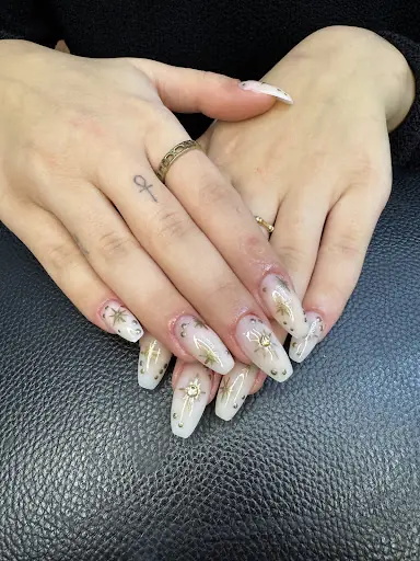 ŞEBO NAİL ART STUDIO 4