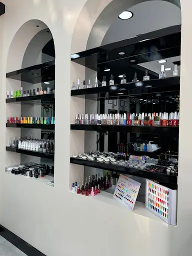 MELİSA TOPALOĞLU NAİL & BEAUTY CENTER 4