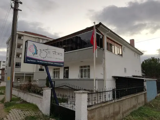 Este Fiore Kişisel Bakım ve Yaşam Merkezi 2