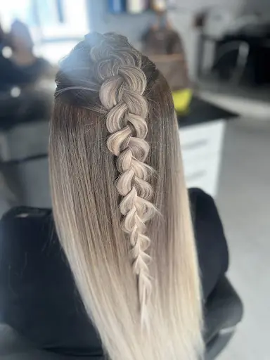 SALON PERA