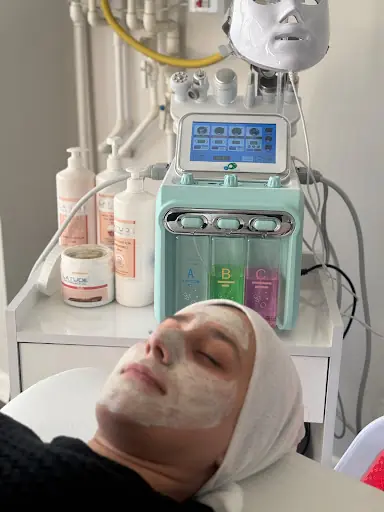 Dicle Çiçek Güzellik Salonu
