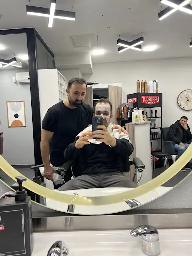 Esse Kuaför Göktürk